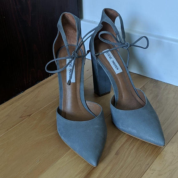 Steve Madden Shoes - Steve Madden leather block heel pumps